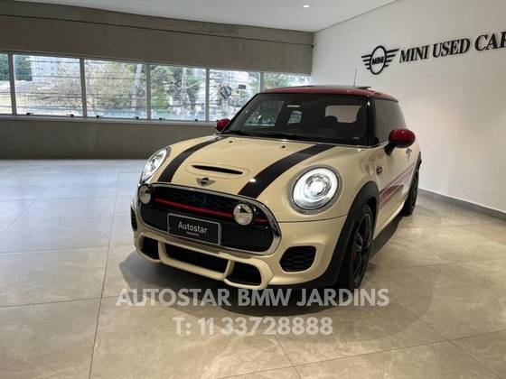 MINI COOPER 2.0 JOHN COOPER WORKS 16V TURBO GASOLINA 2P AUTOMATICO MINI COOPER 2.0 JOHN COOPER WORKS 16V TURBO GASOLINA 2P AUTOMATICO